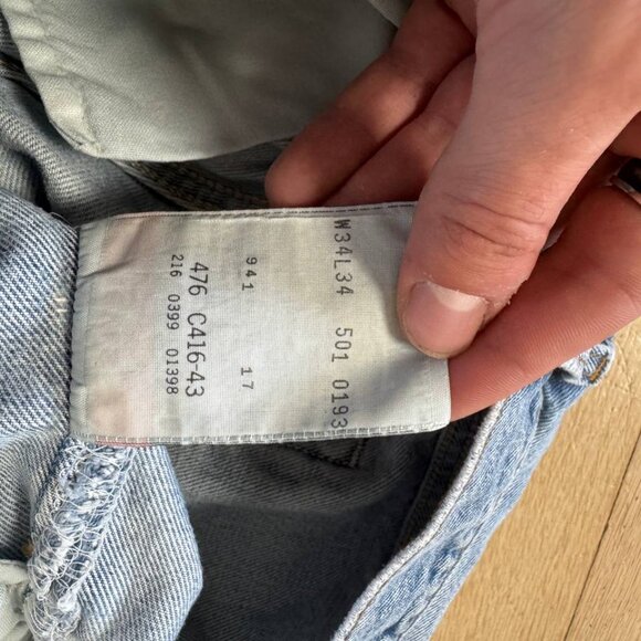 Vintage Levi’s 501 Jeans 1999 Canada Made Wash Straight Leg Denim  Men’s 34x34 - Picture 3 of 7